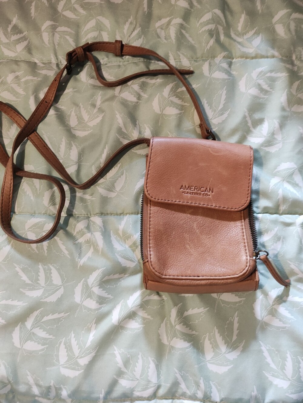 American Leather Co Camel Brown Pebbled Leather Small Crossbody Bag 7"x5" Purse
